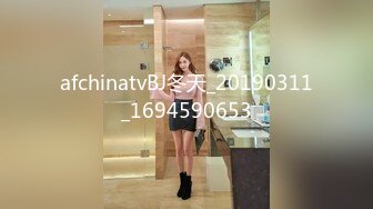 真大胆-2直播男挑战刺激在别人家楼梯口把白皙性感的大美女扒光衣服抬着腿干,2人轮流啪啪,颜值高,奶子粉嫩坚挺.国语!