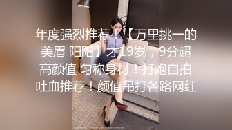 上位骑乘自己动边操边摸奶子翘起屁股后入搞一半休息下再继续