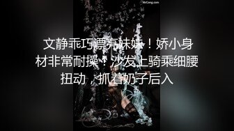 人美逼遭罪跟大姐激情4P全程露脸，口交大鸡巴让小哥揉奶玩逼特写给狼友看，各种抽插爆草浪叫不止表情好骚