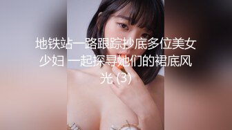 【新片速遞】 美容院骚货老板娘,刚给女客户做完美容,自己褕跑出来到隔壁屋脱光扣B紫薇